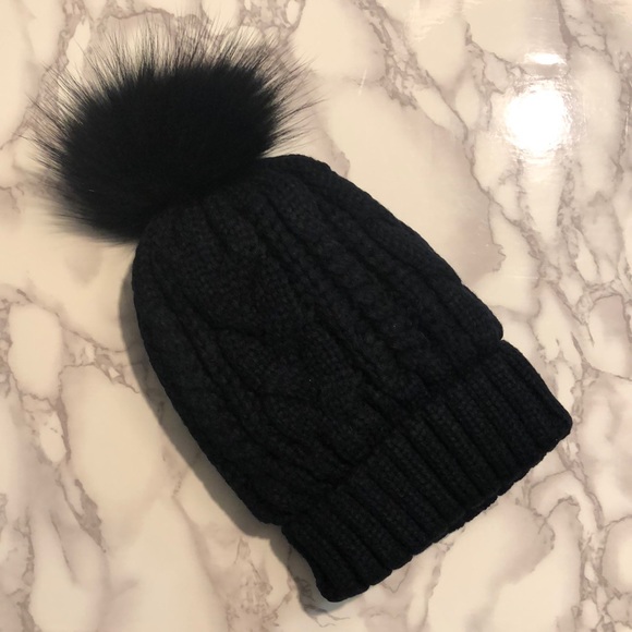 Chic Boutique Accessories - ✨NEW✨ Fleece Lined Beanie in Black